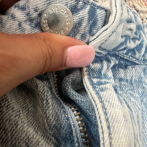 Art Class Light Blue Distressed Women Jeans - Picture 4 of 6